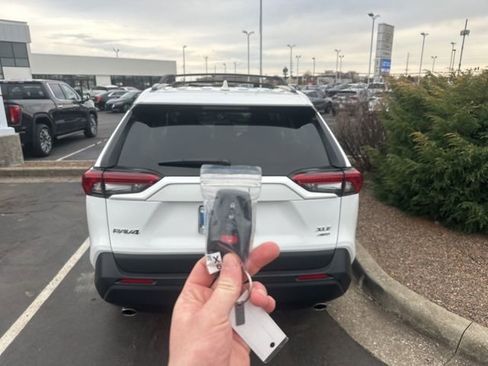 Used 2025 Toyota RAV4 XLE w/ Convenience Package image 3