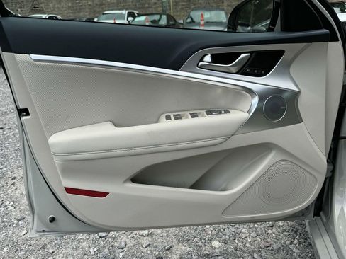 New 2026 Genesis G70 2.5T Prestige image 14