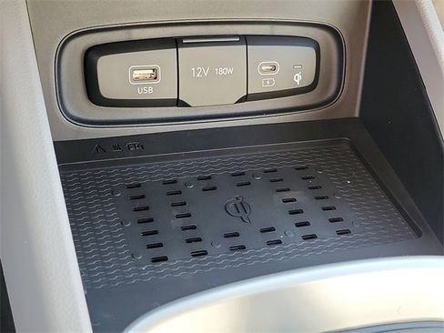 New 2026 Hyundai Venue SEL image 12