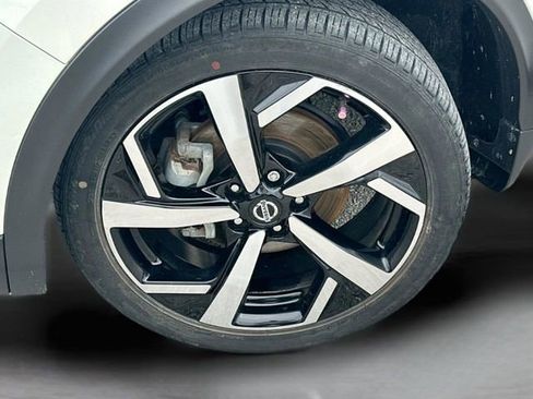 Used 2021 Nissan Rogue Sport SL FWD image 32