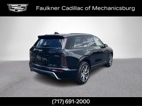 Certified 2026 Cadillac Vistiq Sport w/ LPO, Floor Liner Package AWD/4WD image 4