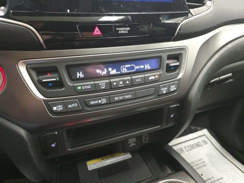 Used 2023 Honda Passport EX-L image 15