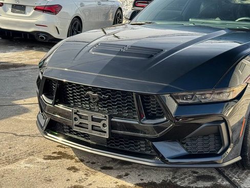 Used 2024 Ford Mustang GT Premium image 9