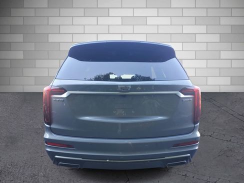 New 2025 Cadillac XT6 Luxury image 4