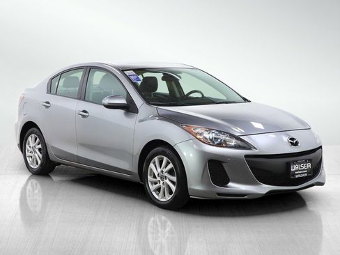 Used 2013 MAZDA MAZDA3 i Grand Touring image 7