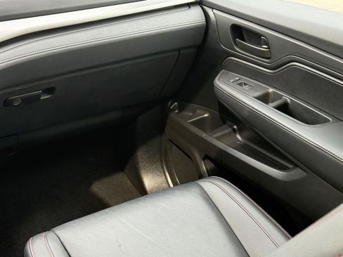 Used 2025 Honda Odyssey Sport-L image 14