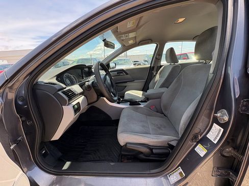Used 2013 Honda Accord LX image 11