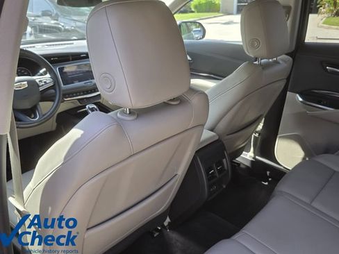 Used 2023 Cadillac XT4 Luxury FWD image 13