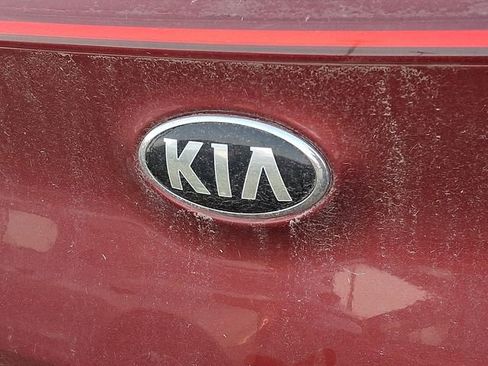 Used 2020 Kia Sportage LX image 10