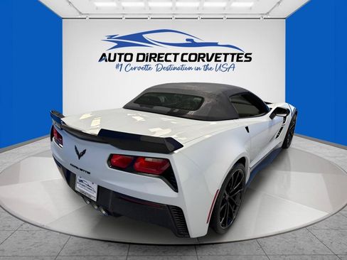 Used 2018 Chevrolet Corvette Grand Sport w/ Carbon 65 Edition RWD image 30