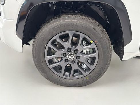 New 2026 Toyota Tundra Platinum image 24