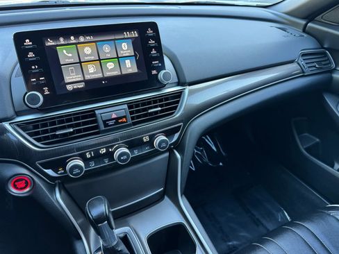Used 2018 Honda Accord Sport image 35