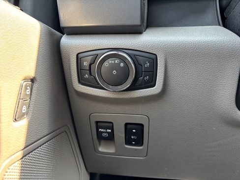 Used 2019 Ford F150 XLT w/ Equipment Group 302A Luxury AWD/4WD image 31