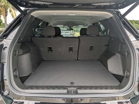 Used 2022 Chevrolet Equinox LT FWD image 12