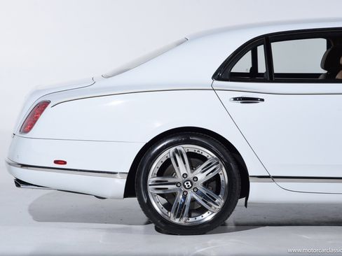 Used 2012 Bentley Mulsanne image 10