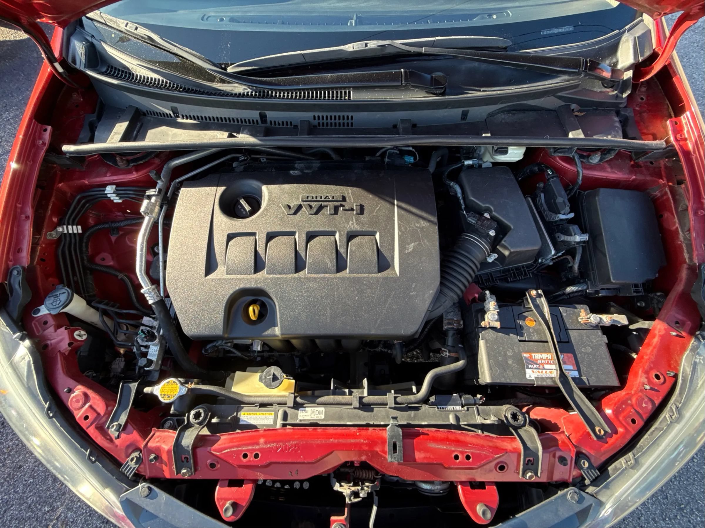 Used 2016 Toyota Corolla LE FWD image 13