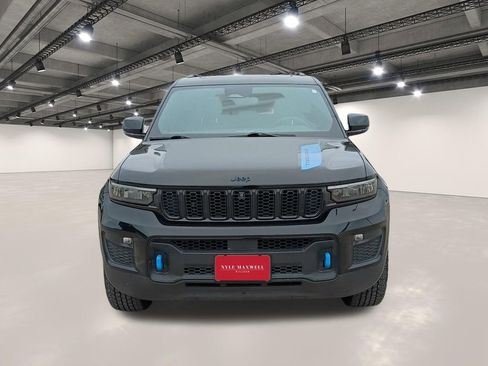 Used 2024 Jeep Grand Cherokee Trailhawk AWD/4WD image 18