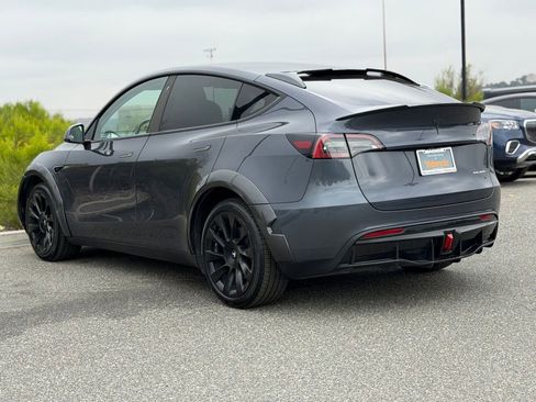 Used 2022 Tesla Model Y Long Range AWD/4WD image 9