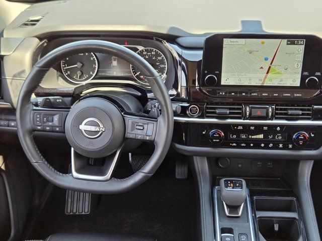 Used 2024 Nissan Pathfinder SL FWD image 26