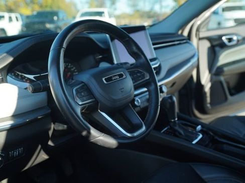 Used 2022 Jeep Compass Limited image 28
