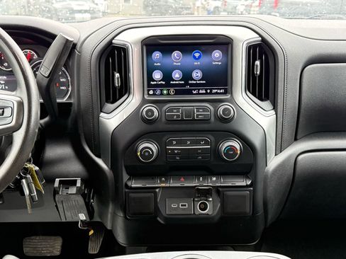 Used 2020 Chevrolet Silverado 1500 LT image 18