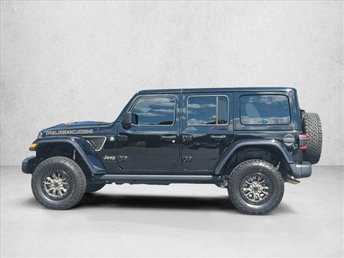 Used 2022 Jeep Wrangler Unlimited Rubicon w/ Dual Top Group image 8