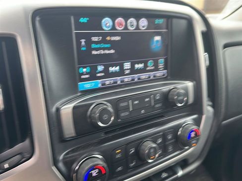 Used 2017 GMC Sierra 2500 SLE w/ SLE Fleet Preferred Package image 18