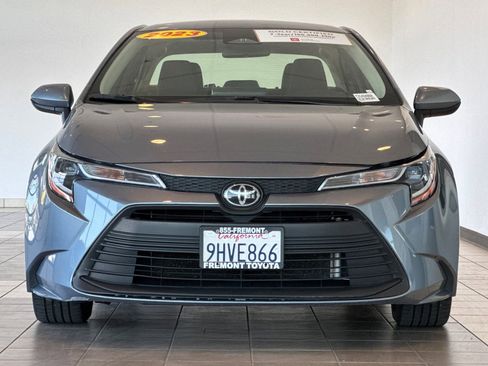 Certified 2023 Toyota Corolla LE w/ Carpet Mat Package (TMS) FWD image 9