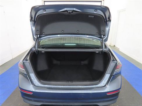 Used 2025 Honda Accord SE image 7