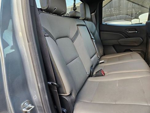 Used 2024 Chevrolet Colorado ZR2 w/ ZR2 Convenience Package III image 18