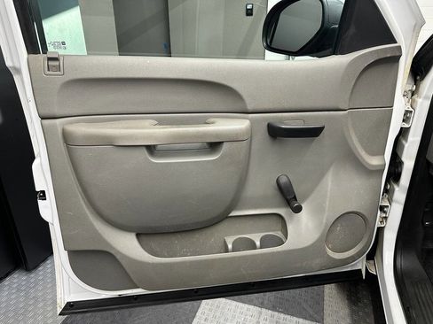 Used 2013 Chevrolet Silverado 1500 W/T image 14