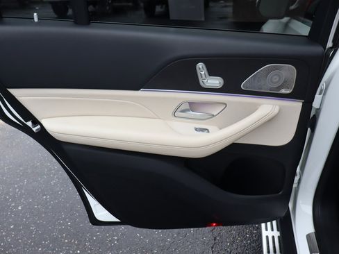 Used 2021 Mercedes-Benz GLS 450 GLS 450 image 39