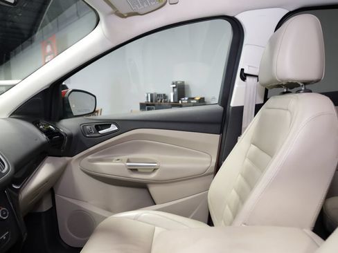 Used 2017 Ford Escape Titanium FWD image 17