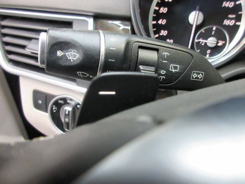 Used 2015 Mercedes-Benz ML 350 4MATIC image 18