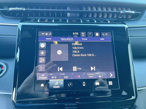 New 2025 Jeep Grand Cherokee Altitude image 18