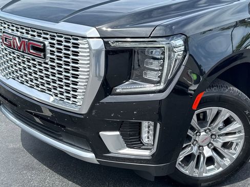 Used 2024 GMC Yukon Denali RWD image 3