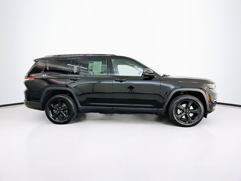 Used 2023 Jeep Grand Cherokee L Limited w/ Luxury Tech Group II image 10
