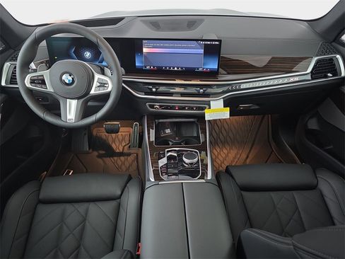 New 2026 BMW X5 xDrive40i w/ M Sport Package image 9