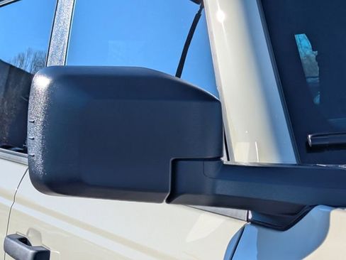 New 2025 Ford Bronco 4-Door image 13