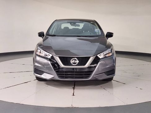 Used 2022 Nissan Versa SR w/ Convenience Package FWD image 9