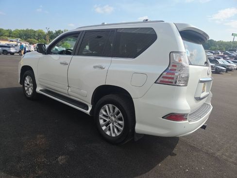 Used 2019 Lexus GX 460 Premium AWD/4WD image 6