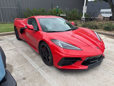 Used 2021 Chevrolet Corvette Stingray Preferred Cpe w/ Z51 Performance Package image 2