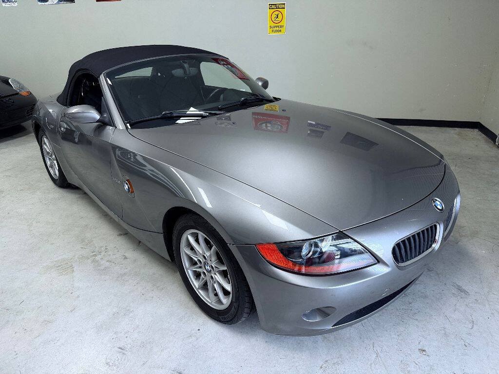 Used 2003 BMW Z4 2.5i RWD image 1