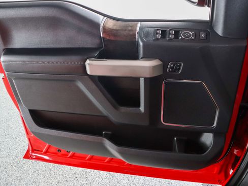 Used 2022 Ford F250 Lariat w/ Lariat Value Package image 25