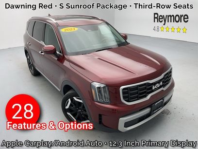 Used 2023 Kia Telluride S w/ S Sunroof Package