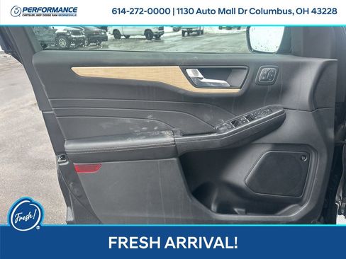 Used 2022 Ford Escape Titanium w/ Titanium Elite Package image 11