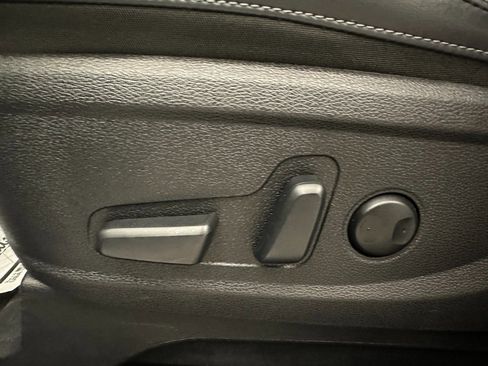 Used 2022 Kia Telluride EX image 25