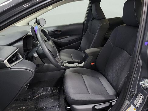 Certified 2025 Toyota Corolla LE FWD image 9