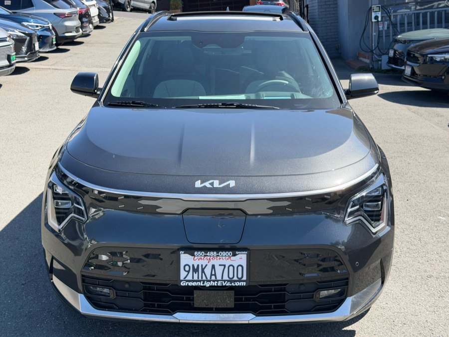 Used 2024 Kia Niro Wave FWD image 2
