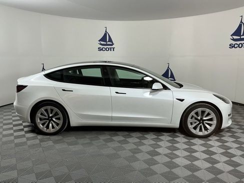 Used 2023 Tesla Model 3 Standard Range image 5